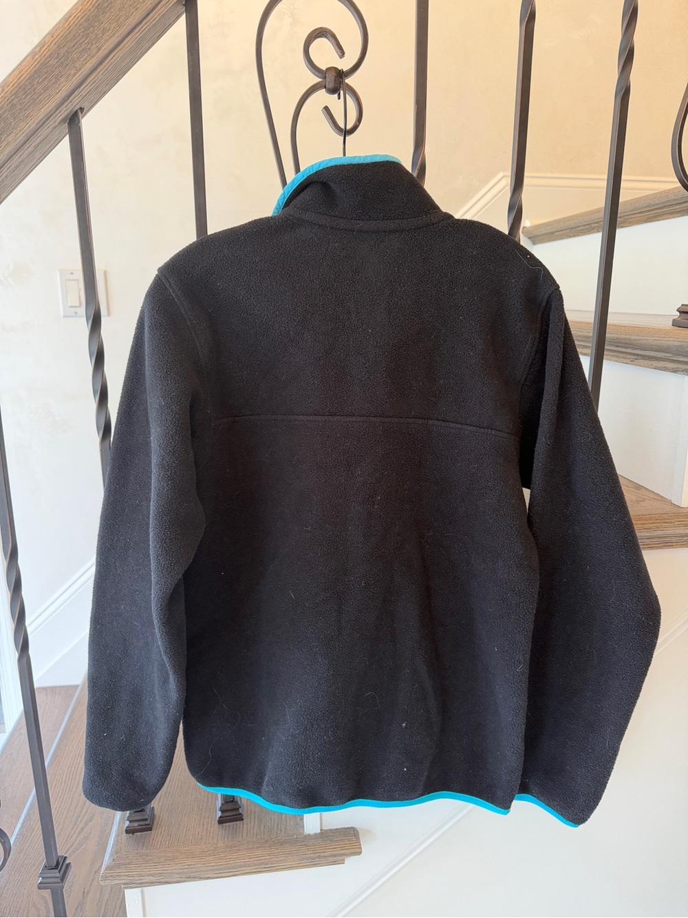 Patagonia Synchilla Lightweight Snap-T Fleece Pullover - Black / Teal Trim (Smal - Picture 5 of 6